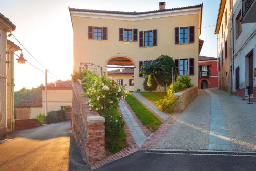 Viesnīcas āriene, La Dolce Vite in Frinco