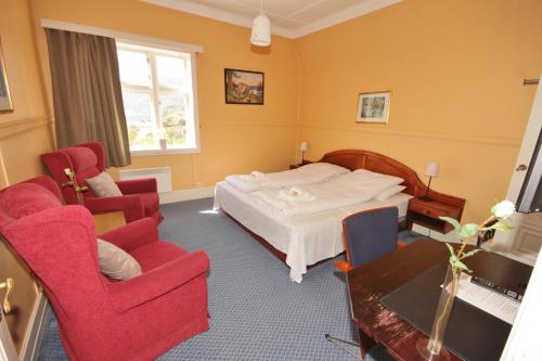 2 twin beds