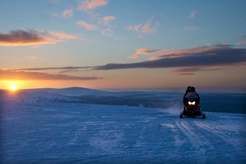 Kakslauttanen Arctic Resort - Igloos and Chalets - main image