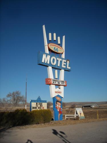 Stagecoach 66 Motel - image 6