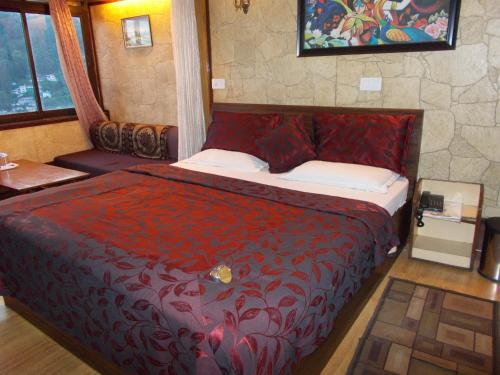 Comfortable Rooms Fitted With Modern Amenities