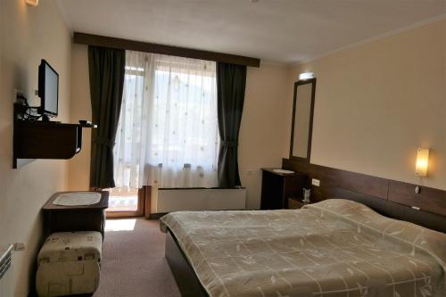 Panorama Family Hotel - image 7