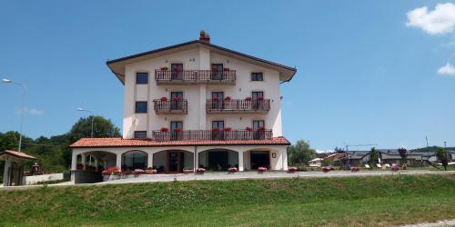 Hotel Il Bucaneve, Roccaraso bei Cerro al Volturno