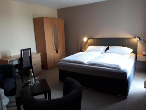 Hotel Restaurant Denis 6.6km von Marienstraße entfernt