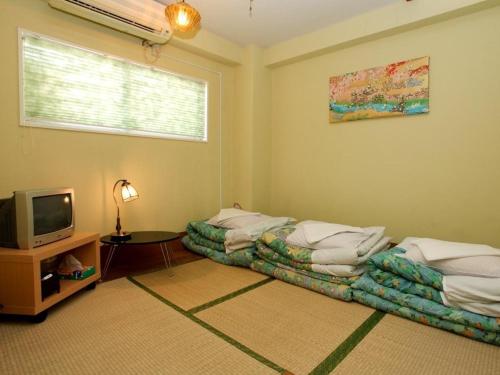 Japanese-Style Triple Room with Shared Bathroom