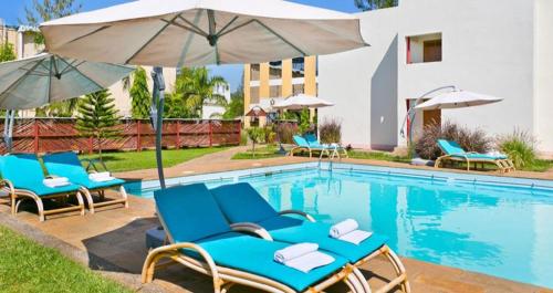 Swimming pool, The Vic Hotel in Kisumu