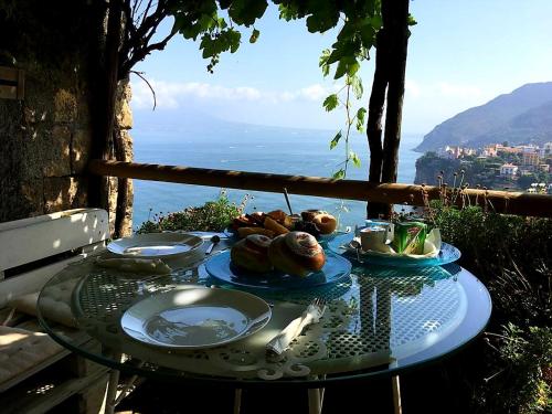 Dimora del Conte Sorrento coast seaview – Vico Equense, CO