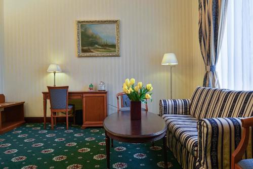 Ayvazovsky Hotel - image 8