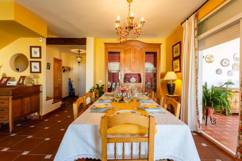 Bonito Chalet Con Vistas Bonito Chalet Con Vistas