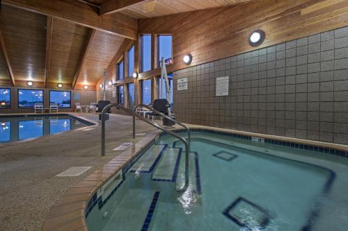 AmericInn by Wyndham Iowa Falls - image 2