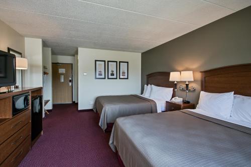 AmericInn by Wyndham Iowa Falls - image 5
