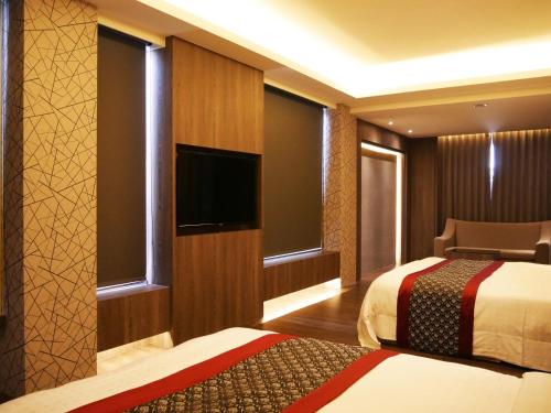 room detail thumbnail 1