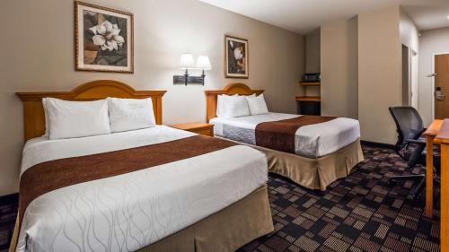 Queen Room with Two Queen Beds - Non-Smoking