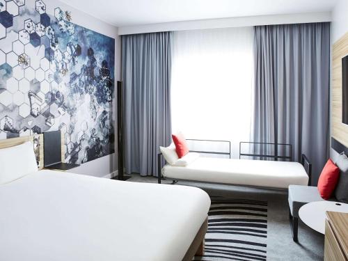 Novotel Manchester Centre - image 10