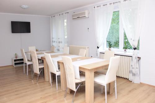 A&A, Novi Sad