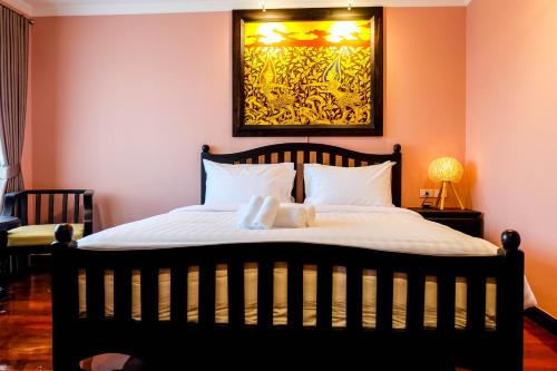 Siri Heritage Bangkok Hotel Room Type - Deluxe Double Room