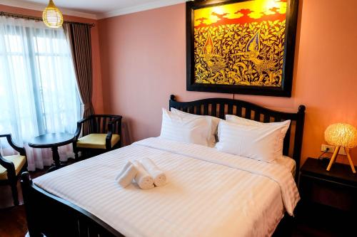 Siri Heritage Bangkok Hotel Room Type - Standard Double Room