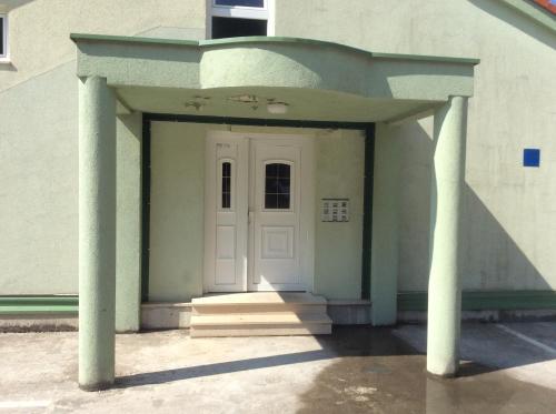  Irina Apartment in Brela