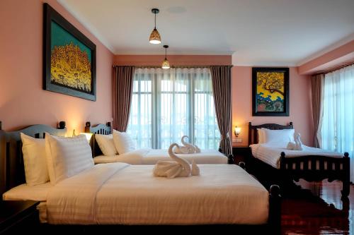 room detail thumbnail 0