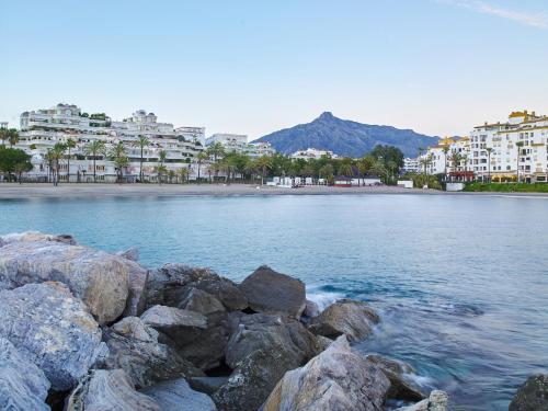 Benabola Hotel & Suites - image 9