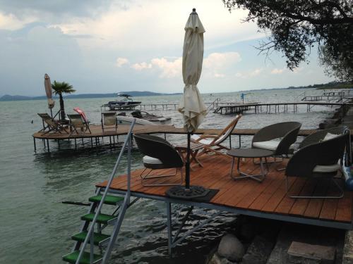 Strand, 160 négyzetméteres, 3 hálószobás Ház 2 fürdőszobával Balatonszárszó területén (Viktoria House - Balatonszarszo) in Balatonszárszó