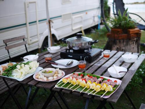 Food and beverages, Samui Caravan in Na Muang