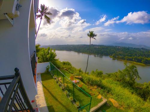 Riverbank Boutique Hotel