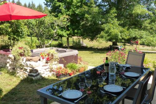 Gîte l'Orée du bois - maison individuelle avec jacuzzi privé - Location saisonnière - Frayssinet-le-Gélat