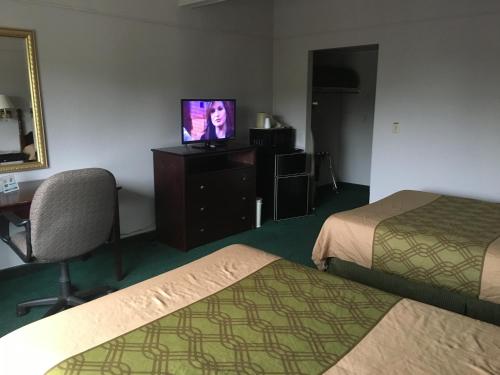 Rapids Inn & Suites