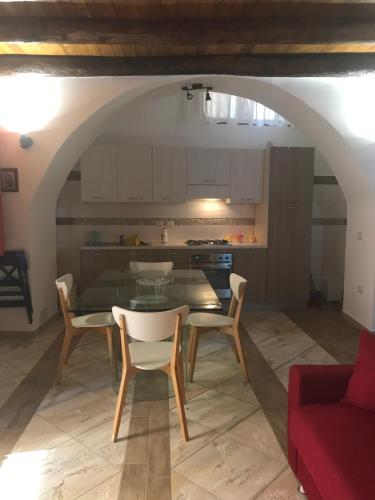 Pisciotta House
