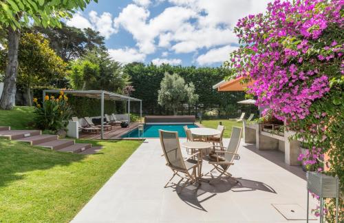 สระว่ายน้ำ, Cascais Casa Laranja Guesthouse in อัลวิเด