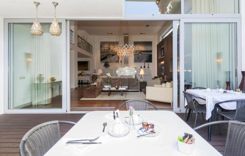 ระเบียง/ชานเรือน, Cascais Casa Laranja Guesthouse in อัลวิเด