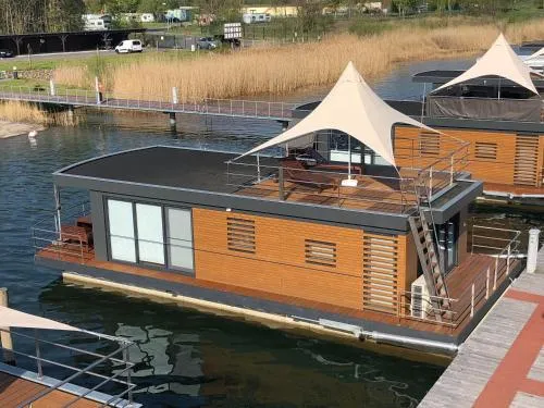 Hausboot Harmonie in Bitterfeld, Deutschland
