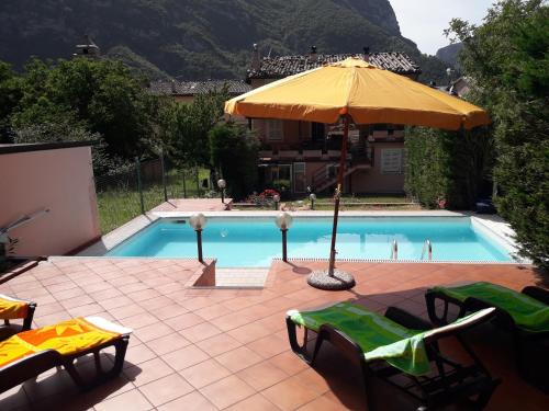 Villa Claudia indipendente con piscina ad uso esclusivo in Genga
