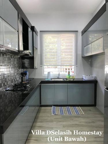 Kitchen, Villa DSelasih Homestay @UMT UNISZA in Kuala Terengganu