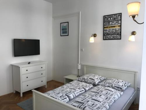  White Dream Apartment in Budapest
