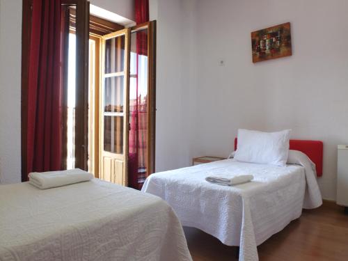 Los Angeles Plaza - image 9