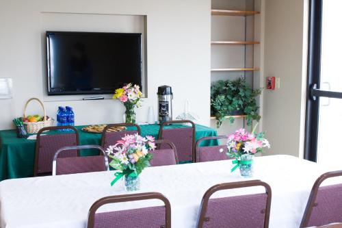 Baymont By Wyndham Sioux Falls West Photo 30