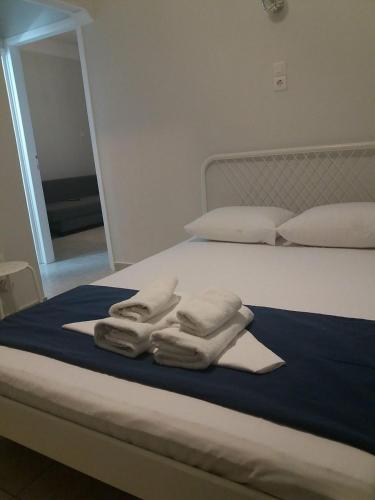  Friends Apartment, Ferienwohnung in Peraia