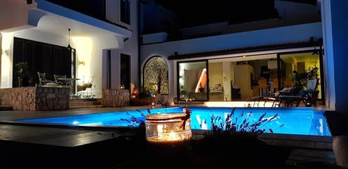 Luxury villa with a swimming pool Veprinac Opatija - 16031 