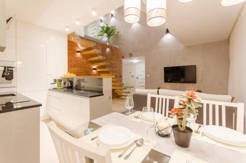 Central Penthouse with terrace, Cracovie (photo 5)