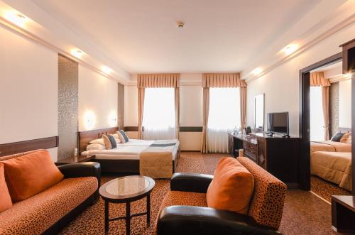 Hunguest Hotel Apollo - image 14