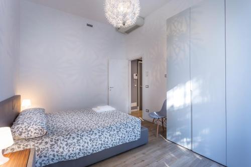 Udine Centre Stylish Apartment - image 10