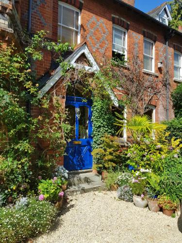 Alma House Bed and Breakfast - Accommodation - Newbury