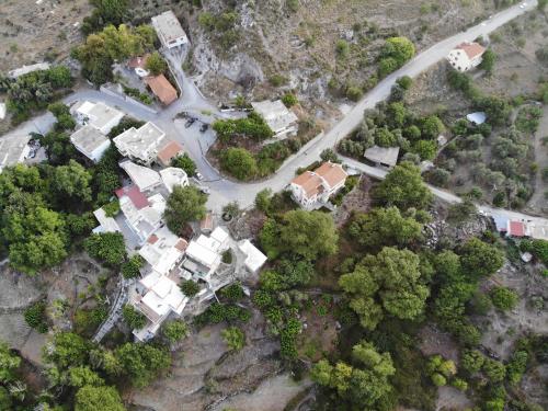  Athina's House in Alónai