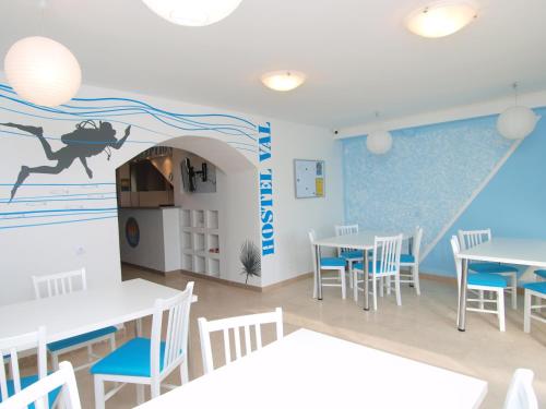 Hostel Val in Karlobag