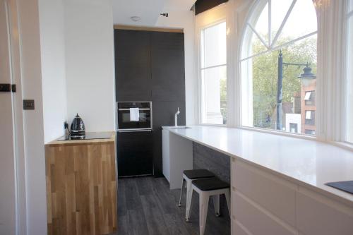 Shoreditch Place 2