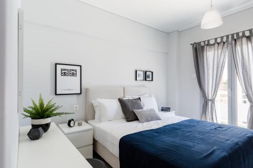 Minimal 2BD Apartment with Lycabettus view by UPSTREET, Atény (fotografie 8)