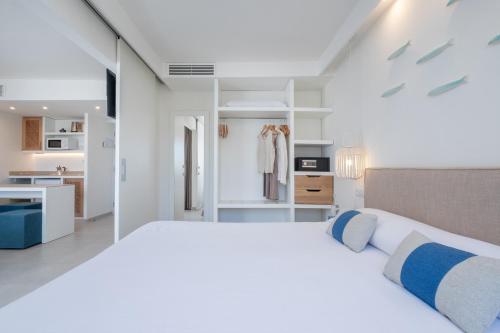 Carema Beach Menorca - image 10
