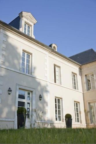 Château De Lazenay - Résidence Hôtelière